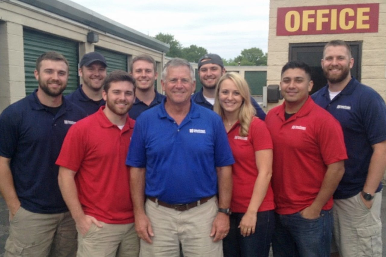 Water damage restoration professionals in Minneapolis, MN